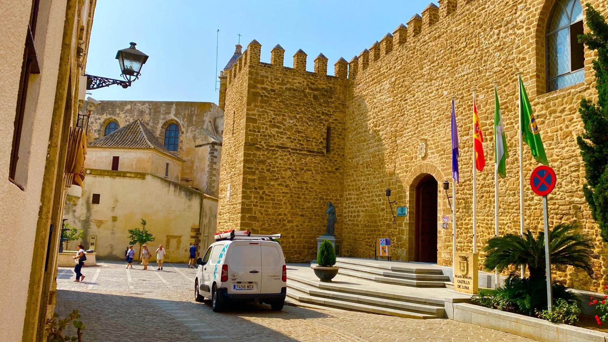 Apartamento Con Terraza,A 100M Playa Costilla Y Frente Al Castillo Rota Exterior photo